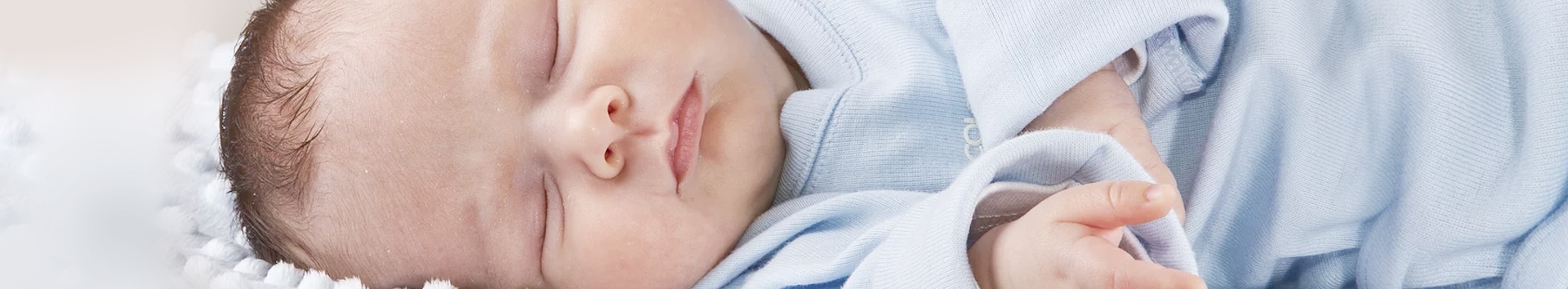 As melhores dicas para viajar com o bebê de avião e carro