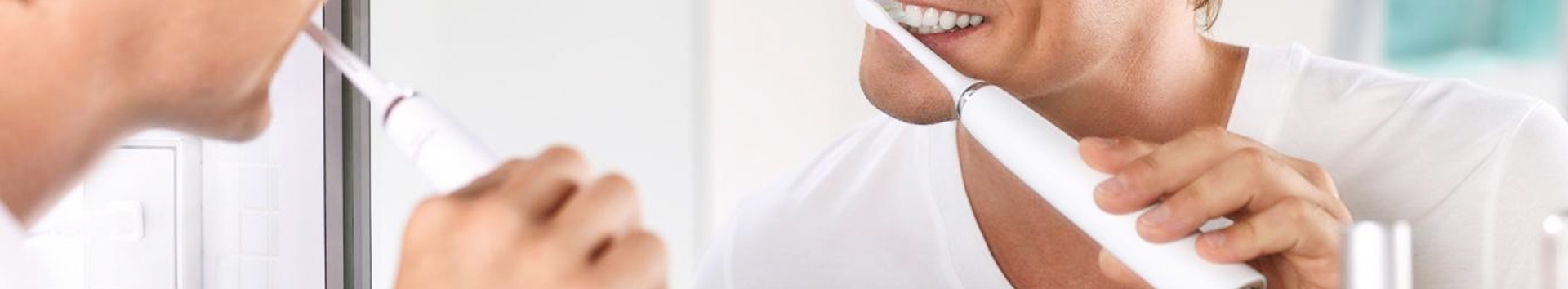 Como escovar os dentes com escova elétrica de forma perfeita