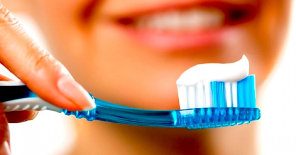 Odontologia - Escova de dente elétrica x Escova manual: Qual é a melhor?