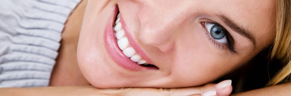 Odontologia - Lente de contato dental: O grande erro da cantora Simaria (explicado)